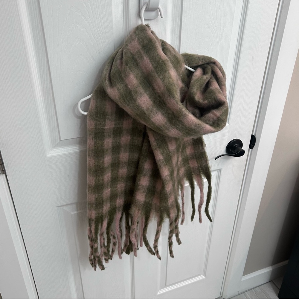 Chic Pink and Green Plaid Scarf